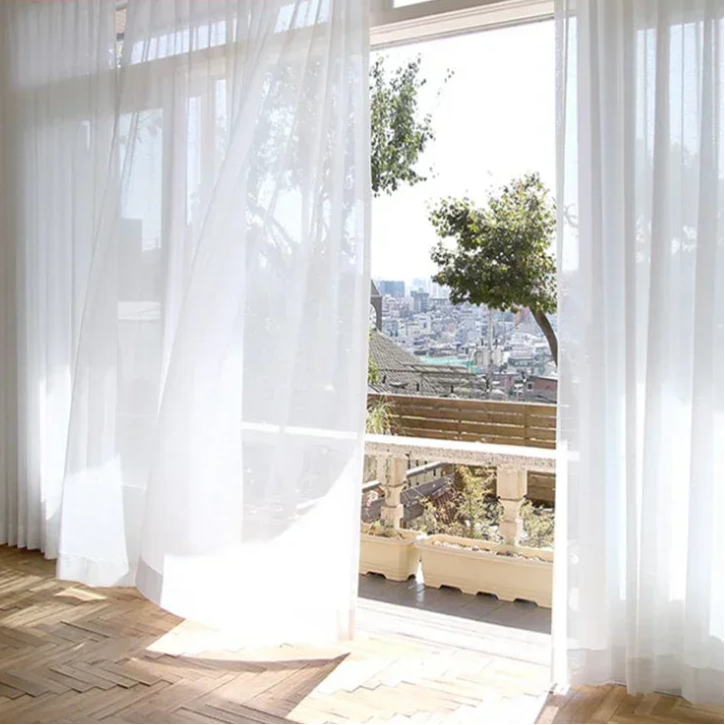 Rideau blanc transparent